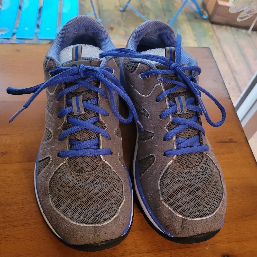 Abeo Aero Vibram Sole Sneakers Women's Size 9.5 Med